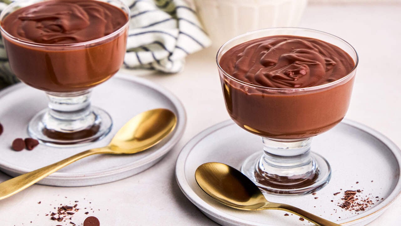 Unlock Decadent Chocolate Pudding: No Eggs, Just Cornstarch